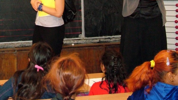 Учениците трябва да с в клас на 22 май. Снимка: Булфото