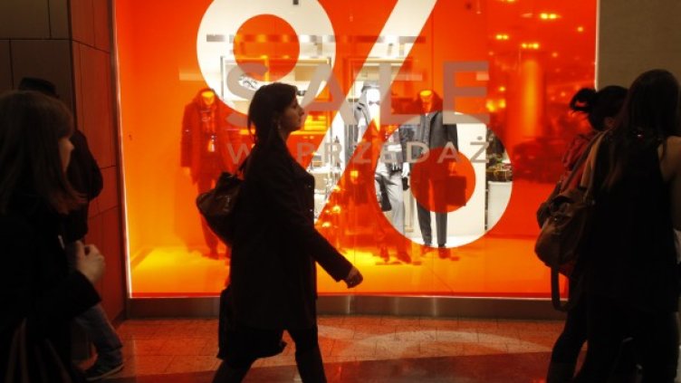 Все повече търговци разпръскват аромати в магазините си. Снимка: архив, Reuters