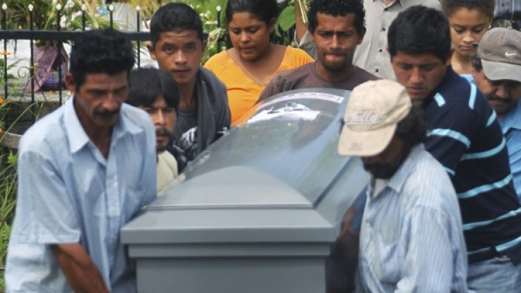 В Хондурас агенция предлага погребения без пари за нуждаещите се. Снимка: архив, Reuters