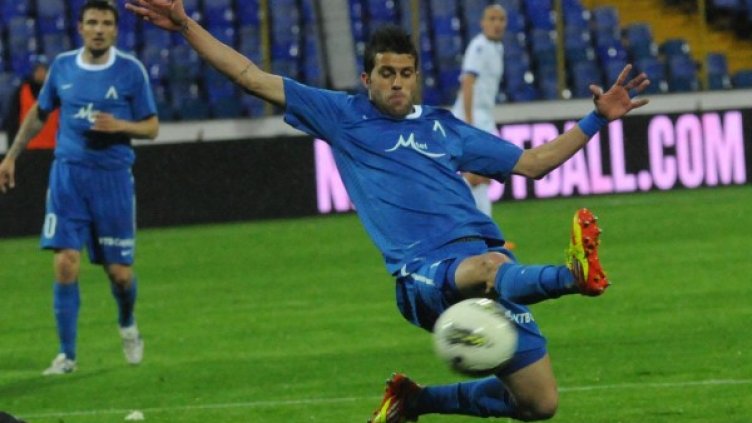 Жуниор се разписа в последната минута на мача. Снимка: Булфото