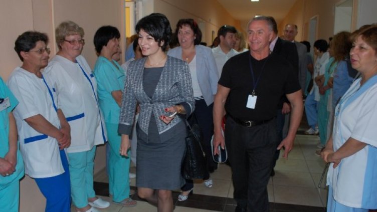 Десислава Атанасова откри обновеното отделение  по анестезия и интензивно лечение в болницата в Свиленград.Снимка:  Impact Press Group