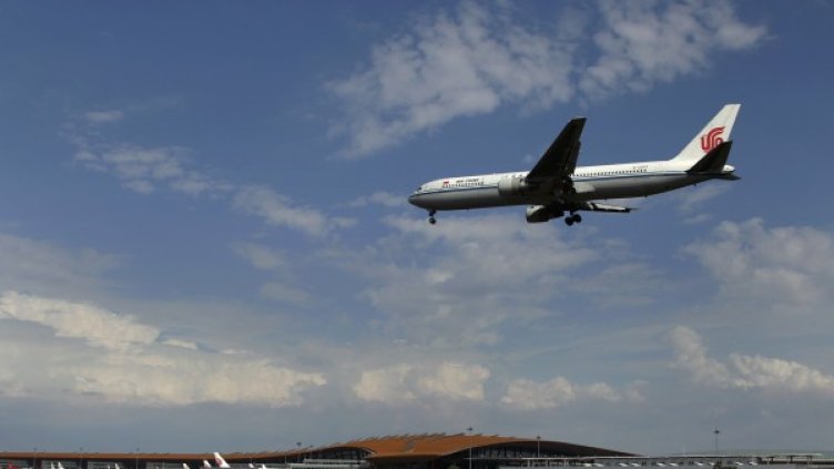 От тази година ЕС включи самолетите в търговията с въглеродни емисии. Снимка: архив, Reuters