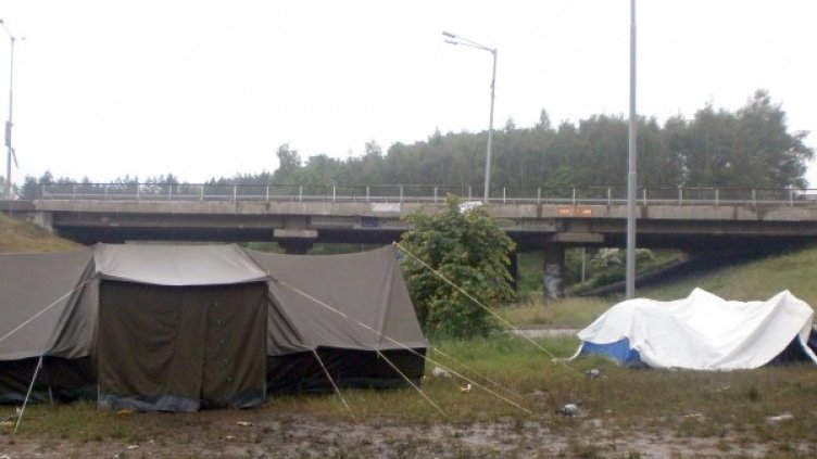 Палатките за най-нуждаещите се след земетресението в Перник. Снимка: БТА