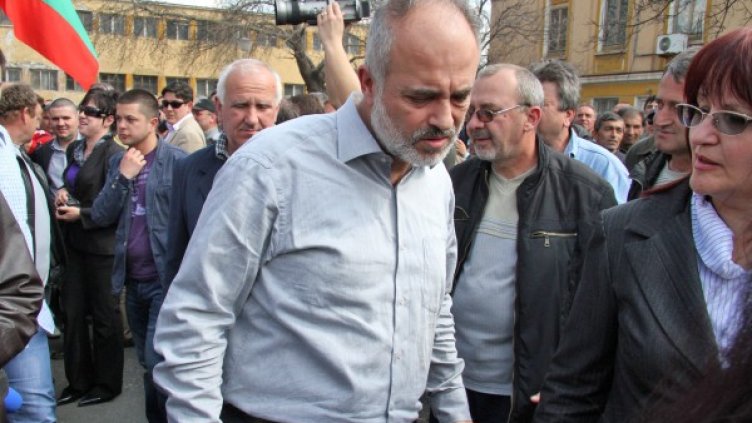 Тотю Младенов е категоричен, че помощите ще бъдат изплатени в рамките на 2-3 дни. Снимка: Impact Press Group