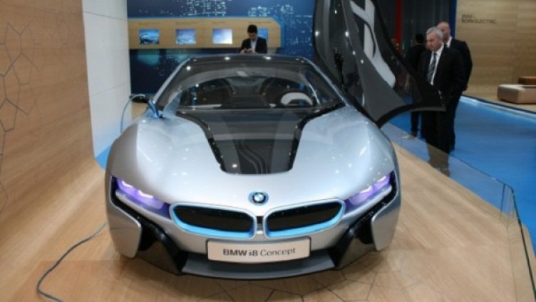 BMW i8 на автосалон Женева 2012. Снимка: Automedia.bg