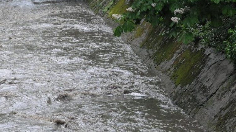 Нивото на Тунджа край Елхово се покачва. Снимка: Архив Булфото