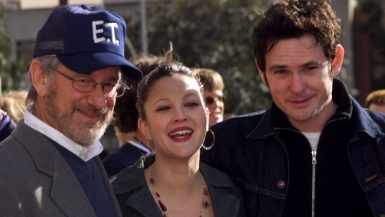 Режисьорът Стивън Спилбърг с актьорите Дрю Баримор и Хенри Томас. Снимка: Reuters