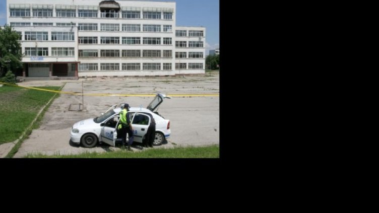 Стената вероятно е била засегната от земетресенията. Снимка: Булфото
