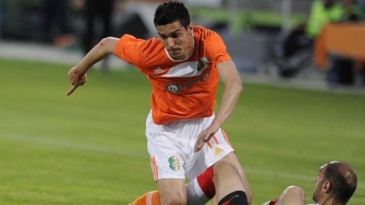 Георги Миланов е близо до подпис с Левски. Снимка: Булфото