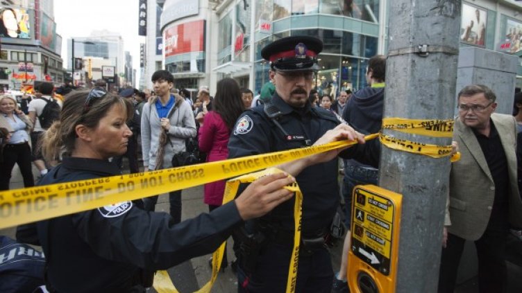 Полицията в Торонто е разкрила самоличността на човека, който уби един и рани шестима в мол. Снимка: Reuters