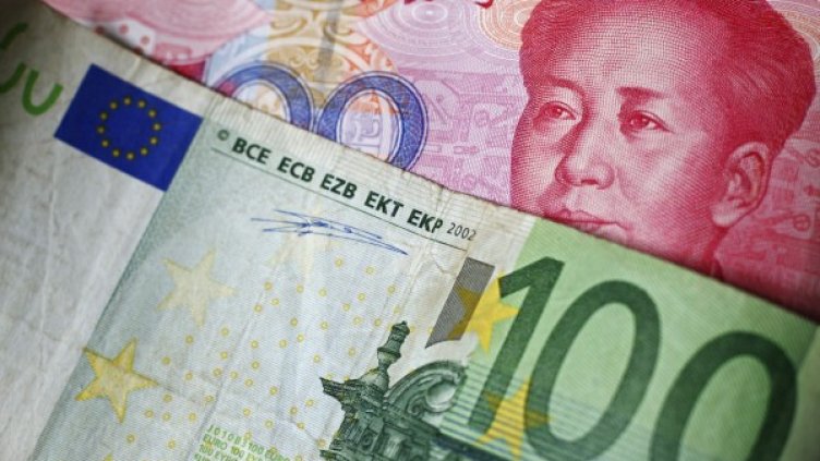 Една от мерките предвижда засилен контрол над паричните трансфери. Снимка: Reuters