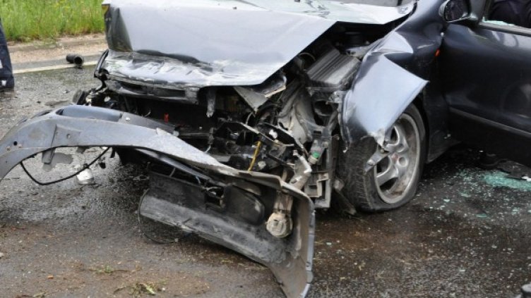 Колата се преобърнала няколко пъти. Снимка: архив Булфото