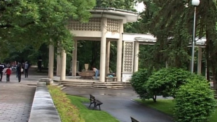 Колонадата в Хисаря. Снимка: Dnes.bg