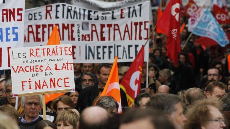 Демонстрация на служители от частния и публичния сектор срещу пенсионната реформа, Нант, 2010 г. Снимка: архив, Reuters