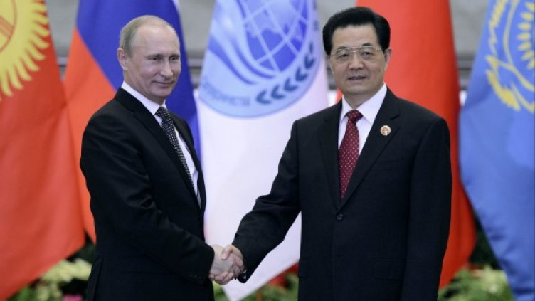 Владимир Путин и Ху Цзинтао. Снимка: Reuters