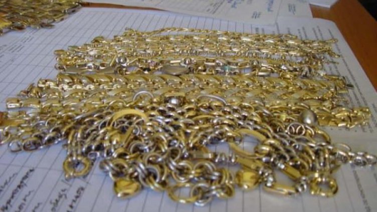 Заловеното злато на Малко Търново. Снимка: Агенция "Митници"
