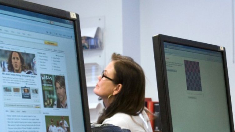 Средностатистическият корпоративен служител изпраща средно по 112 имейла дневно. Снимка: архив, Reuters