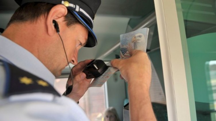 Временното възстановяване на контрола по националните граници в Шенген ще е възможно в случай на силен миграционен натиск. Снимка: архив, Reuters