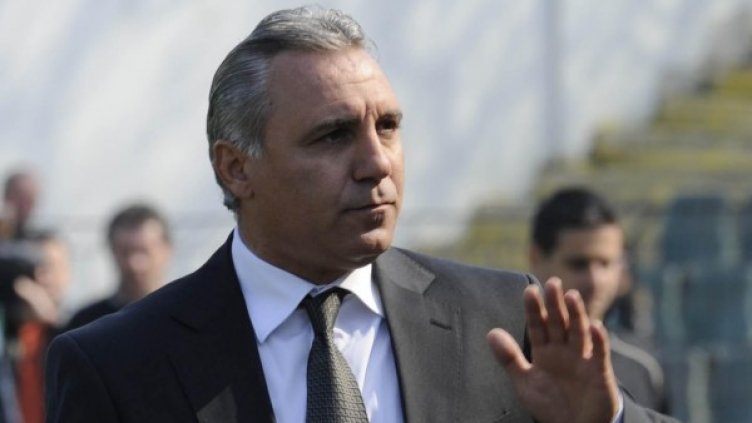 Стоичков остава начело на оранжевите. Снимка: Булфото