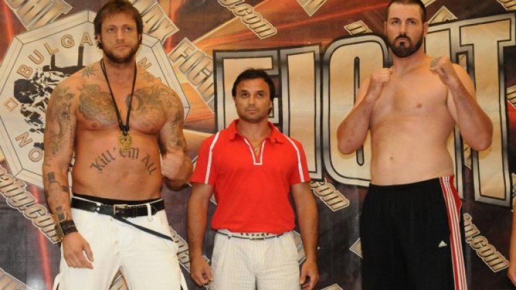 Любомир Симеонов и Уес Симс преди двубоя. Снимка: Булфото