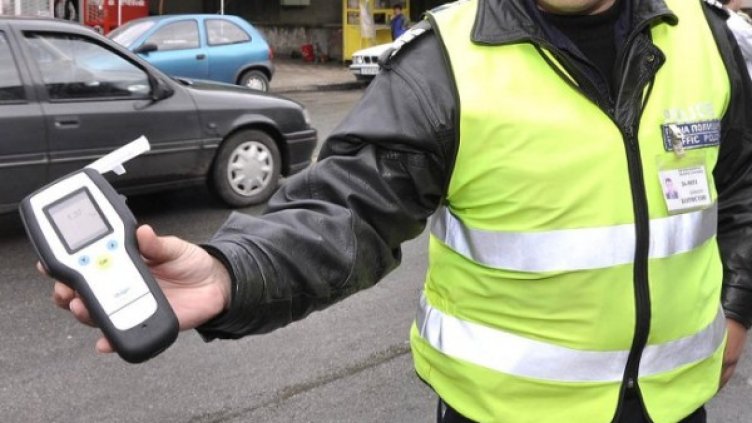Засилват се контролът срещу пияните водачи. Снимка: Булфото