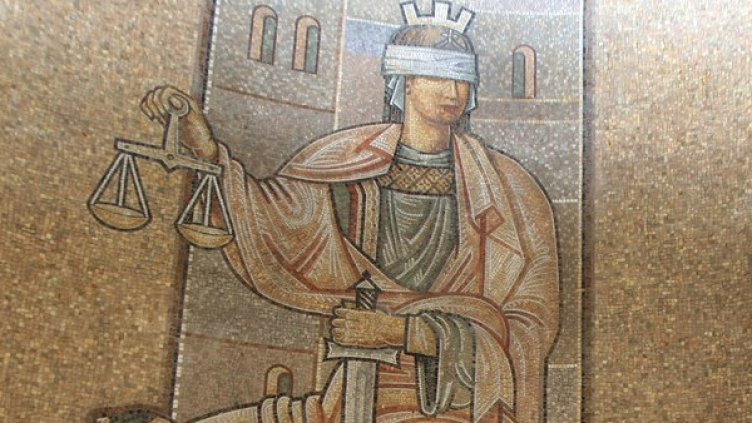 Осъдиха русенска журналистка, която си свършила работата 