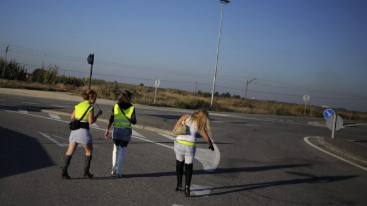Българките били стоварвани на улицата уж за "лека проституция". Снимка: Getty images/Guliver photos