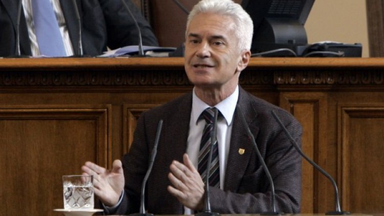 Сидеров иска оставката на Цачева. Снимка: БТА