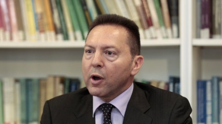 Янис Стурнарас. Снимка: архив, Reuters