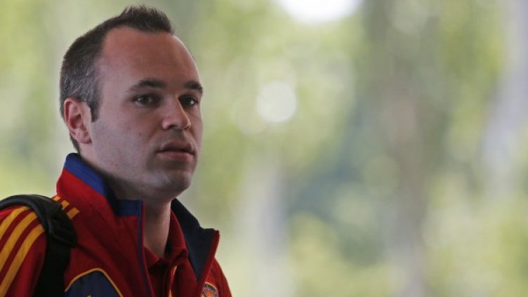 Испания знае как да спре Роналдно, сигурен е Иниеста. Снимка: Reuters