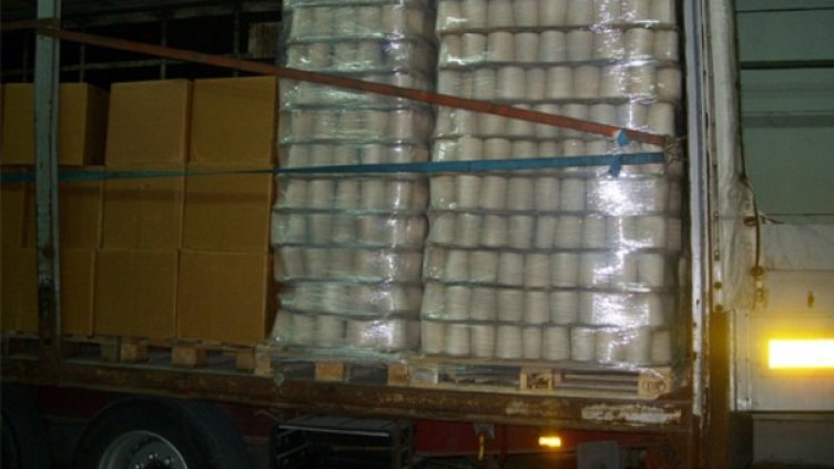 Тир с контрабандни цигари. Снимка: архив, агенция "Митници"