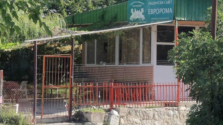 Мястото на взрива. Снимка: Булфото