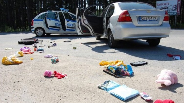 Стивън разхвърлял всичко. Снимка: Булфото