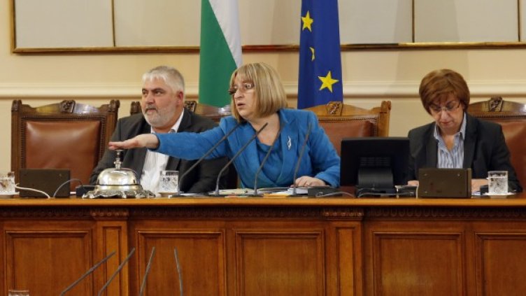 Цачева ще бърза с приемането на Изборния кодекс. Снимка: БТА