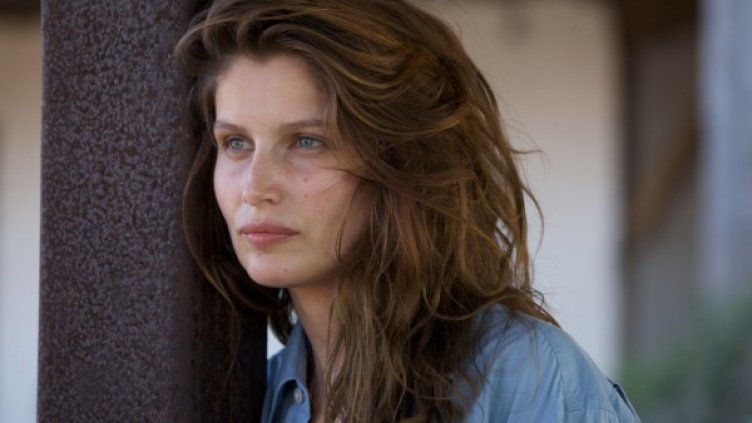 Летисия Каста в "Островът". Снимка: Le Pacte International