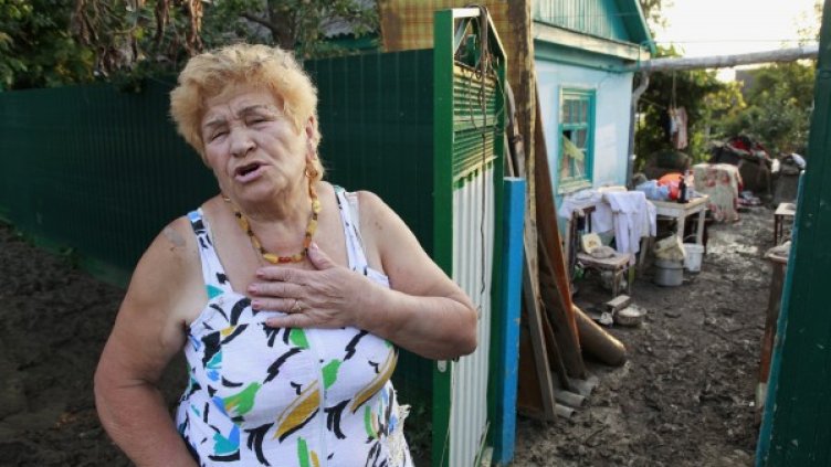 Заплахата от епидемия се е изострила в Кримск поради антисанитарните условия след наводнението. Снимка: архив, Reuters