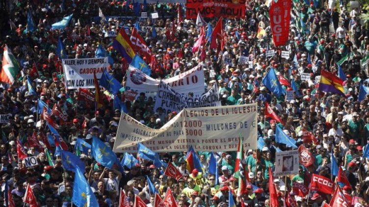 Протест на миньори и техни поддръжници в центъра на Мадрид. Снимка: Reuters