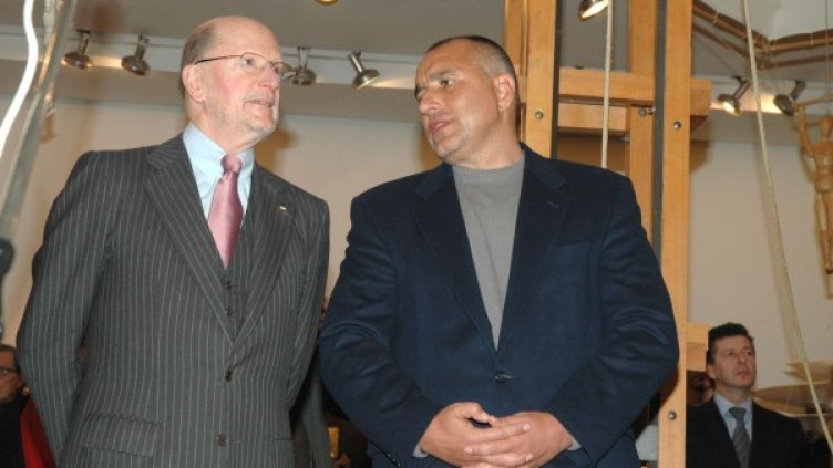 Симеон Сакскобургготски и Бойко Борисов влезнаха в учебника по история за 11-ти клас. Снимка: Булфото