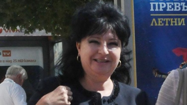 Анелия Цветкова видимо е доволна от решението на съда. Снимка: Булфото