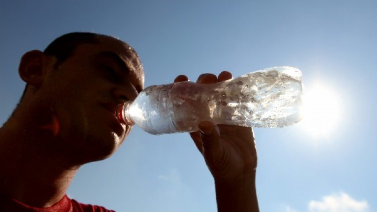 Авария остави без вода близо 8 000 варненци. Снимка: Impact Press Group