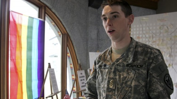 На гей парада в Сан Диего военнослужещите ще могат да носят униформи. Снимка: архив, Reuters