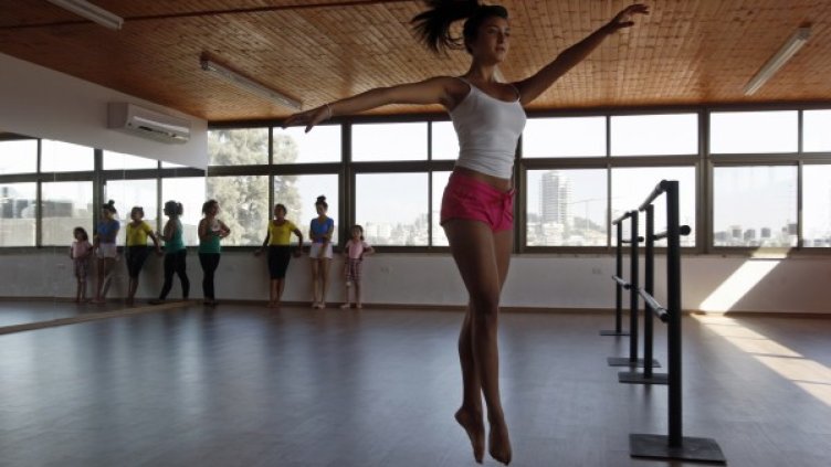 Балерините не стават за шофьори, смятат застрахователи. Снимка: Reuters