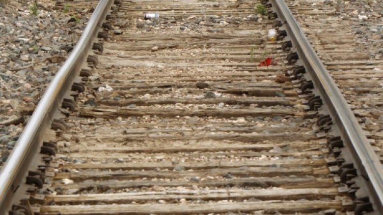 Влак връхлетя микробус на прелез край Лодз. Снимка: архив, Reuters