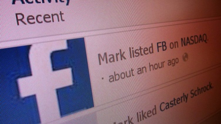 Зукърбърг трябва да се бори с огромните загуби на борсата. Снимка: архив, Reuters