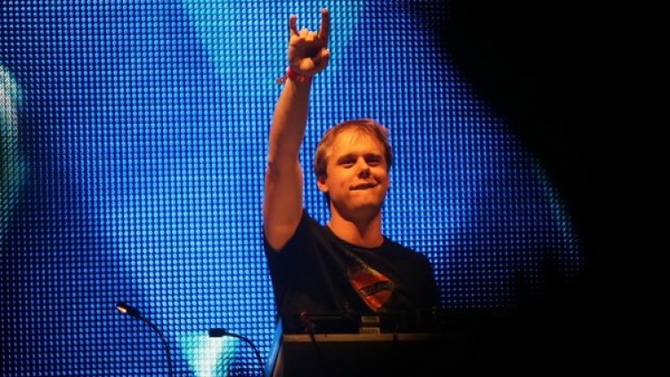 Армин Ван Бюарен ще застане зад пулта в първата вечер на фестивала. Снимка: Reuters