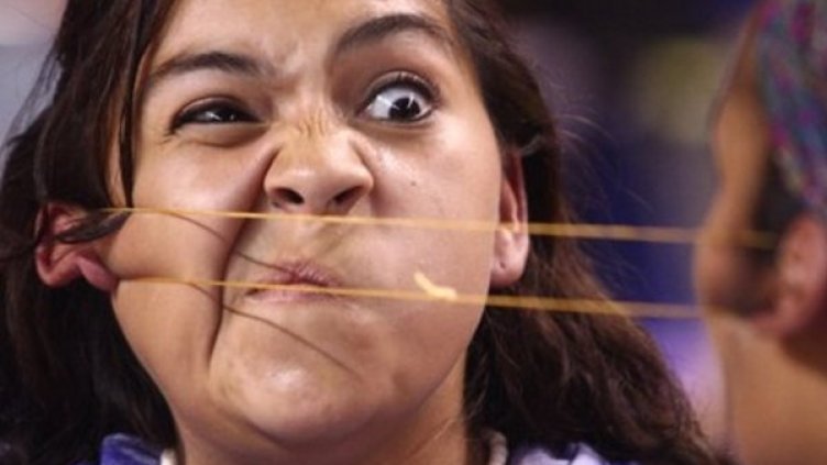 Триумфът винаги е болезнен, най-вече при наддърпването с уши. Снимка: Facebook