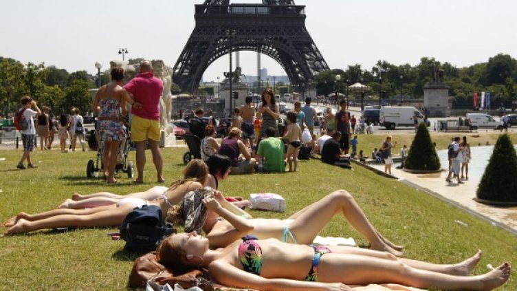 Вече няма да има такива гледки в Париж. Снимка: Reuters