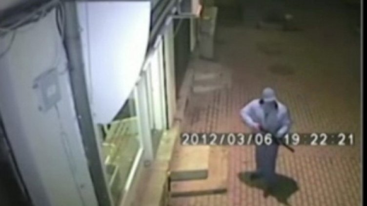 Обир като на кино