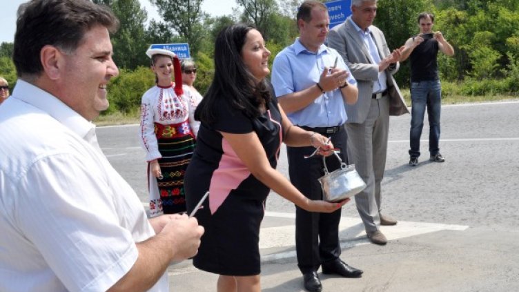 Магистрала "Хемус" ще е готова до 2017 г., прогнозира Лиляна Павлова. Снимка: БТА