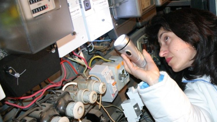 Новата цена на тока напомпва инфлацията. Снимка: Impact Press Group